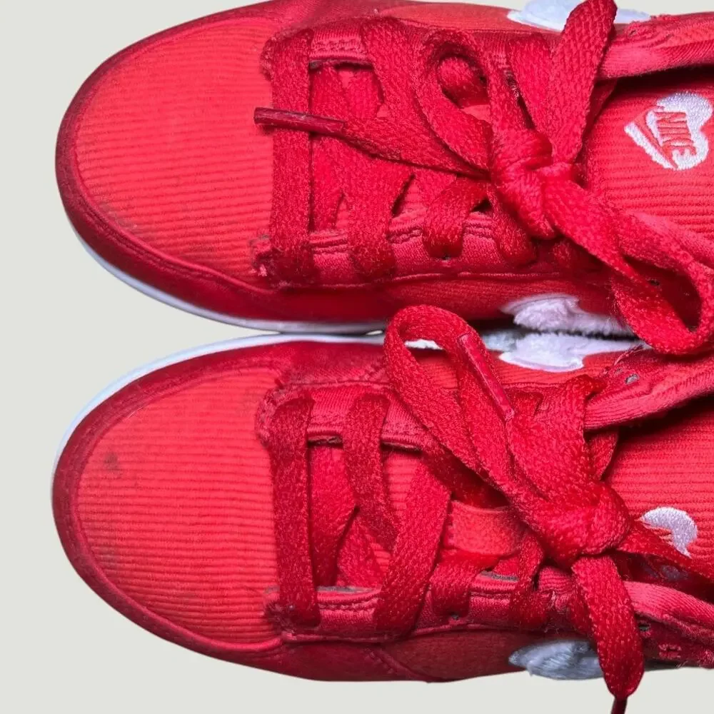 Nike Red Corduroy Low Sneakers Fuzzy Swoosh 2.5Y Valentine